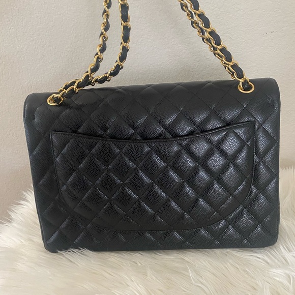 Chanel Classic Flap Maxi - Picture 6 of 8